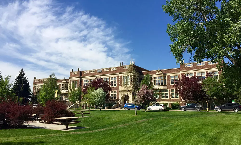 img_university