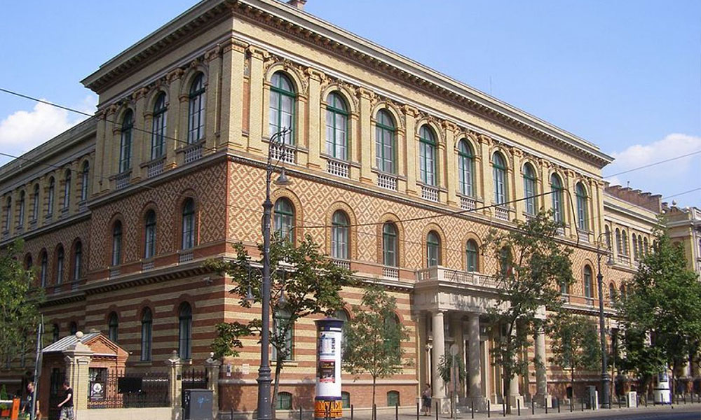 دانشگاه اتووش لوراند مجارستان