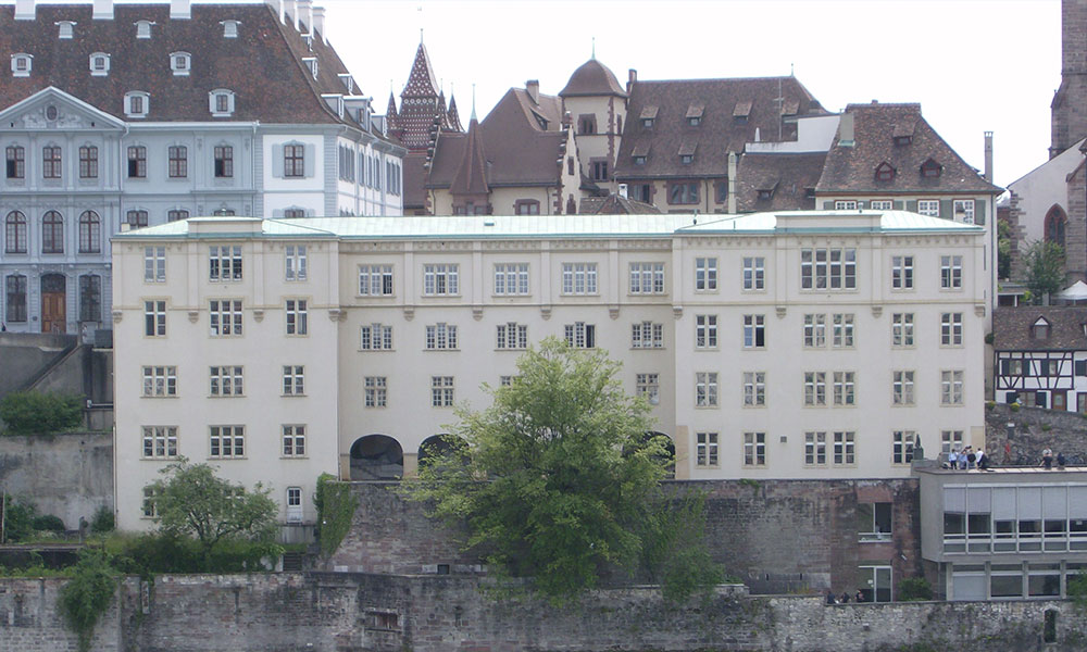 دانشگاه بازل سوئیس