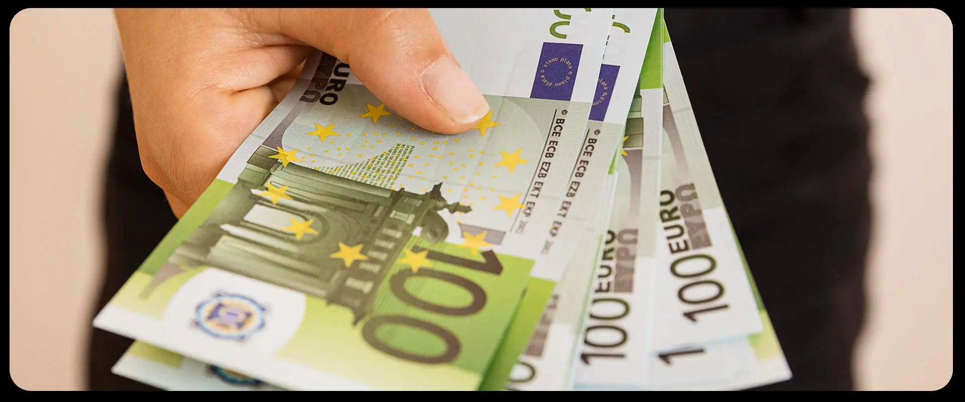 چگونه می‌توان مسائل مالی مربوط به دوره‌های آموزش دوگانه در آلمان را مدیریت کرد؟